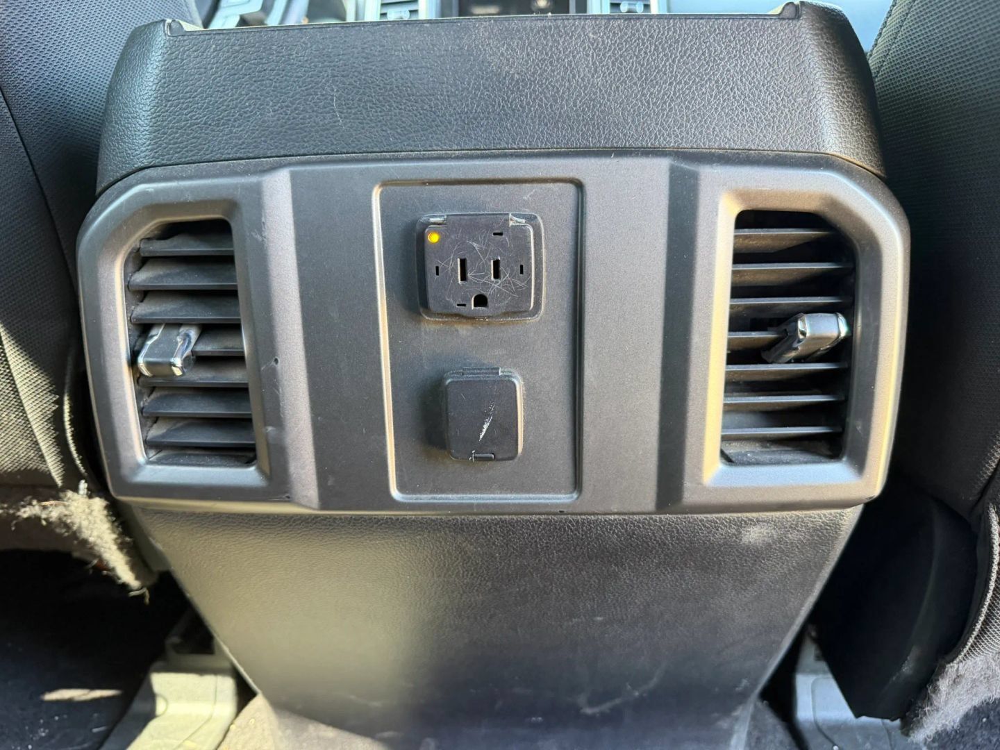 Used 2015 Ford F150 XLT w/ Equipment Group 302A Luxury AWD/4WD image 19