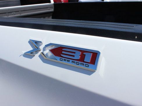 Used 2021 GMC Sierra 1500 SLT w/ SLT Premium Plus Package image 13