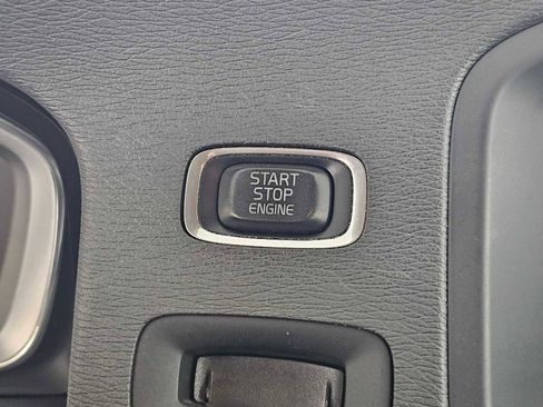 Used 2016 Volvo V60 T5 Platinum image 29