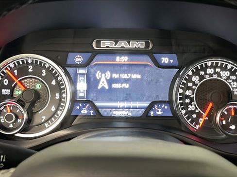 Used 2025 RAM 1500 Big Horn AWD/4WD image 18