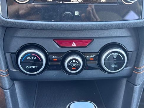 Used 2019 Subaru Crosstrek 2.0i Limited w/ Moonroof Package image 12