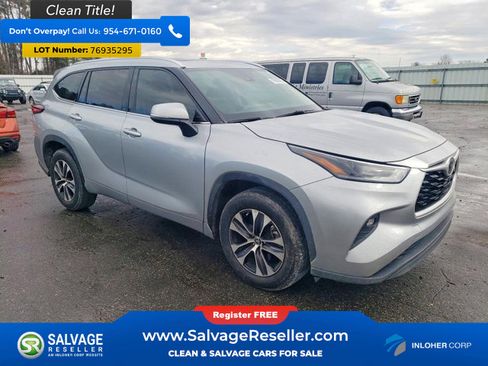 Used 2021 Toyota Highlander XLE image 5