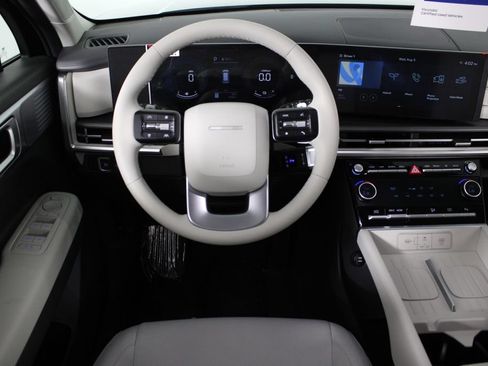 Certified 2026 Hyundai Santa Fe SE FWD image 8