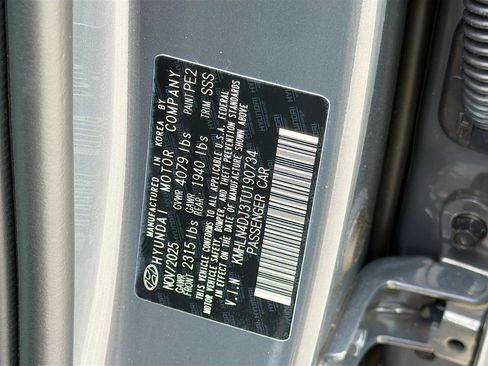 New 2026 Hyundai Elantra Limited image 40