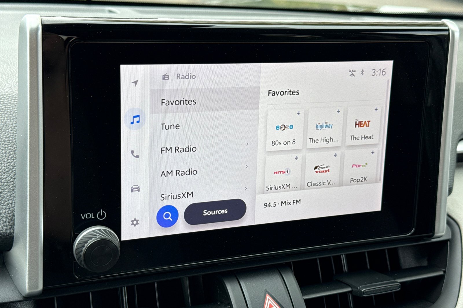 Certified 2024 Toyota RAV4 XLE FWD image 18