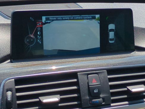 Used 2016 BMW 340i Sedan image 25