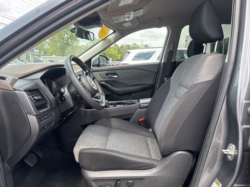Used 2023 Nissan Rogue SV AWD/4WD image 25
