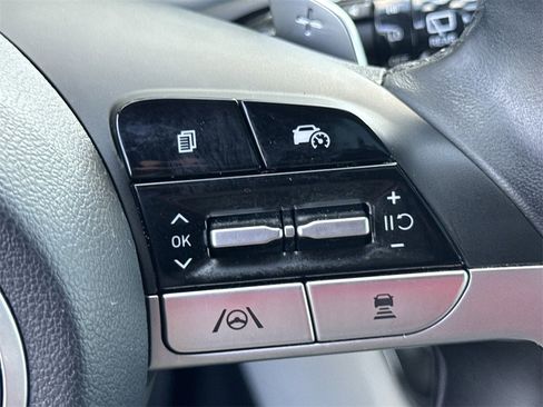 Used 2024 Hyundai Tucson Limited image 25