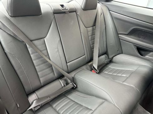 Used 2023 BMW 440i xDrive Coupe w/ Premium Package image 32