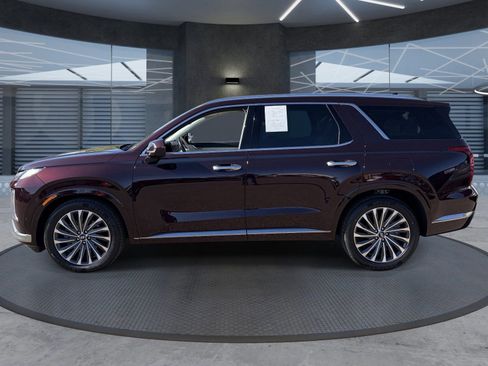 Used 2025 Hyundai Palisade Calligraphy AWD/4WD image 3