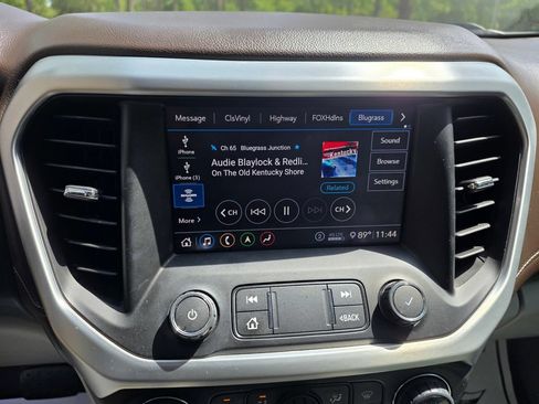Used 2020 GMC Acadia SLT w/ Trailering Package FWD image 28