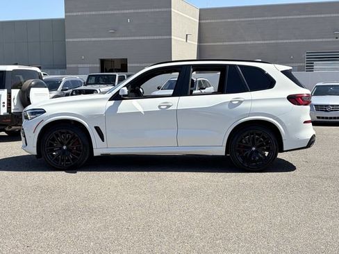 Used 2021 BMW X5 M50i w/ Premium Package AWD/4WD image 31