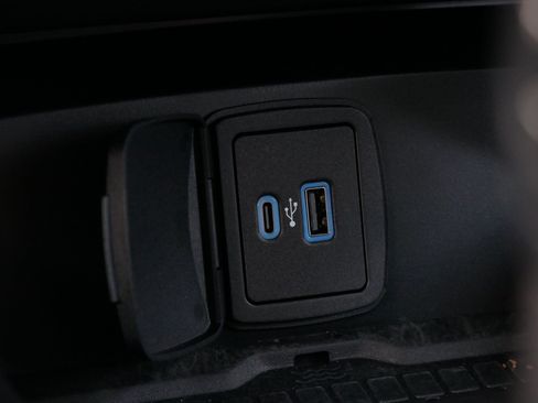 Used 2024 Ford Bronco Wildtrak AWD/4WD image 25