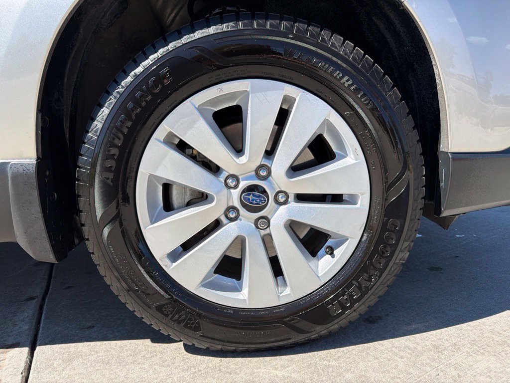 Used 2019 Subaru Outback 2.5i AWD/4WD image 30