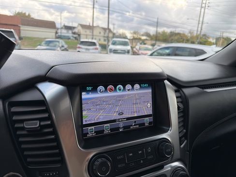 Used 2020 Chevrolet Suburban Premier image 30
