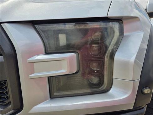 Used 2019 Ford F150 Raptor w/ Equipment Group 802A Luxury image 9