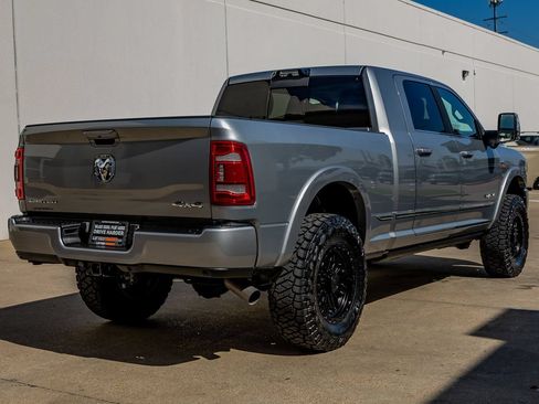 Used 2023 RAM 2500 Limited AWD/4WD image 10