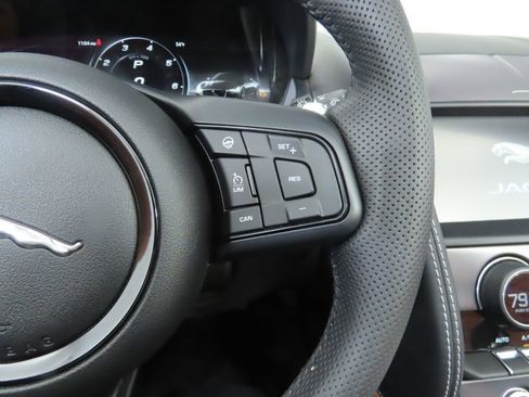 Used 2024 Jaguar F-TYPE R image 20