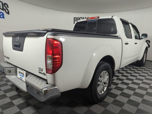 Used 2014 Nissan Frontier SV w/ SV Value Truck Package image 5