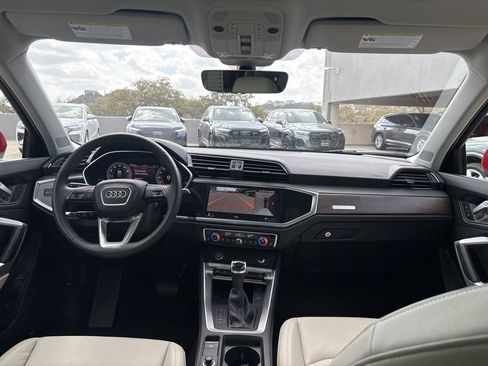 Used 2025 Audi Q3 2.0T Premium Plus w/ Premium Plus Package image 19