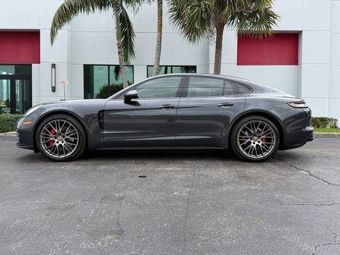 Used 2022 Porsche Panamera 4S image 11