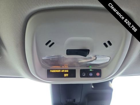 Used 2024 Chevrolet Trax ACTIV w/ Driver Confidence Package FWD image 44