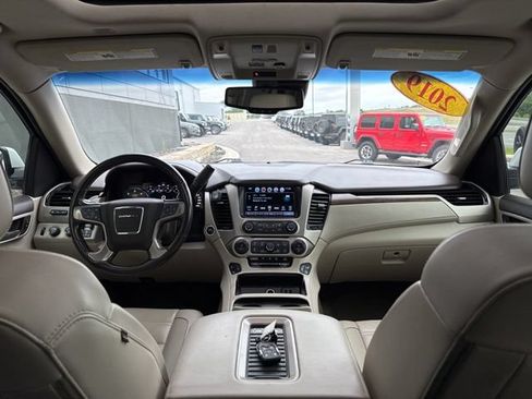 Used 2019 GMC Yukon Denali w/ Denali Ultimate Package AWD/4WD image 16