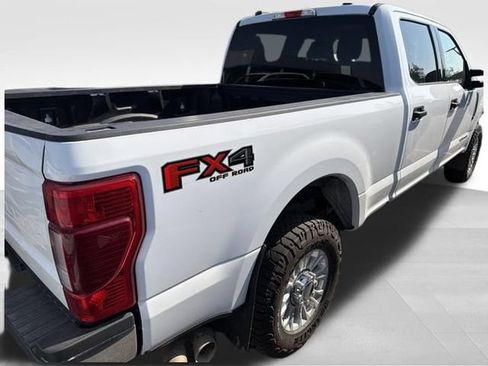 Used 2022 Ford F250 XLT w/ XLT Value Package AWD/4WD image 11
