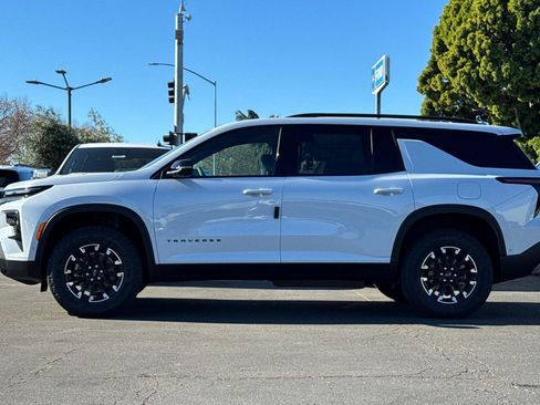 New 2026 Chevrolet Traverse Z71 w/ Enhanced Driving Package image 10