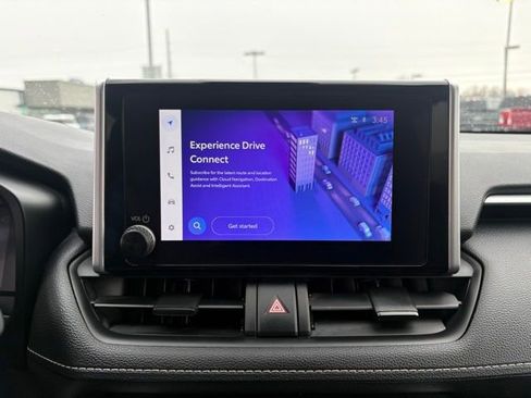 Used 2024 Toyota RAV4 LE image 17