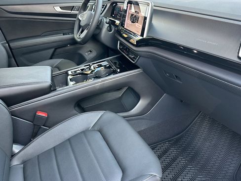 New 2025 Volkswagen Atlas Cross Sport SEL R-Line image 13