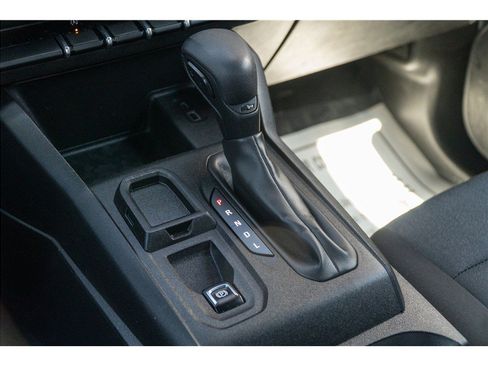 Used 2023 Chevrolet Colorado W/T RWD image 17