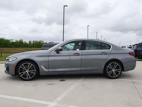 Used 2023 BMW 530i w/ Premium Package RWD image 2