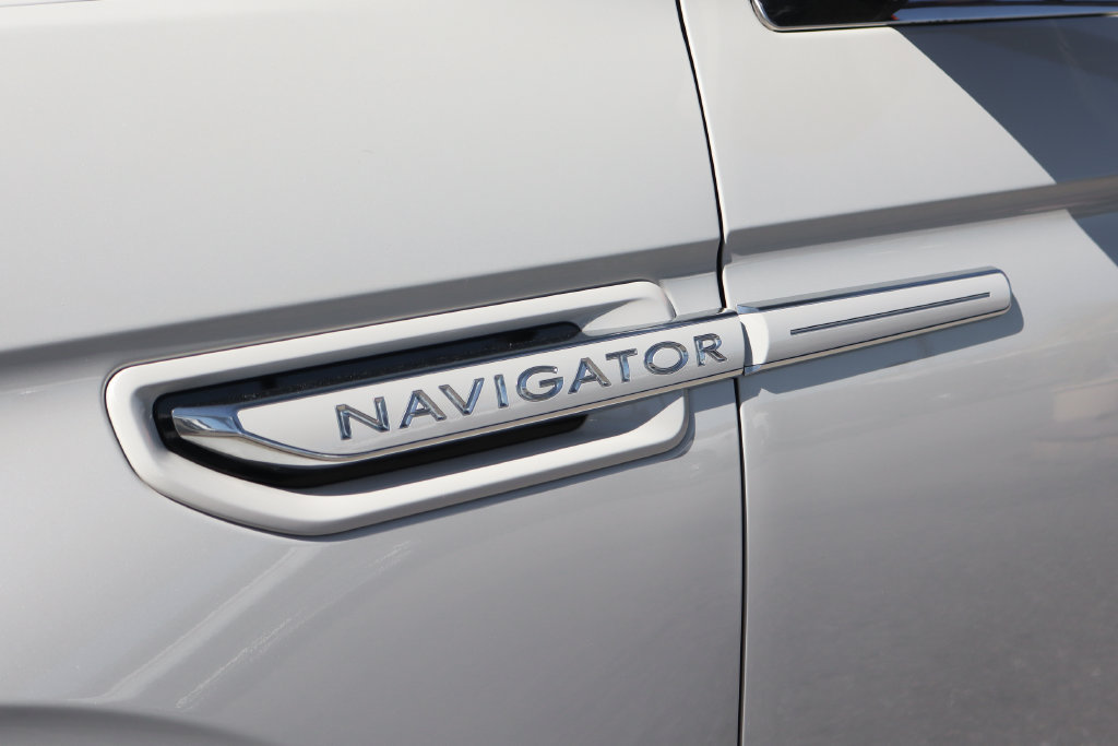Used 2021 Lincoln Navigator Reserve AWD/4WD image 54