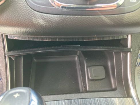 Used 2019 Chevrolet Impala LT image 22