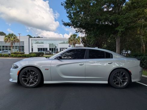 Used 2023 Dodge Charger Scat Pack w/ Plus Group RWD image 9