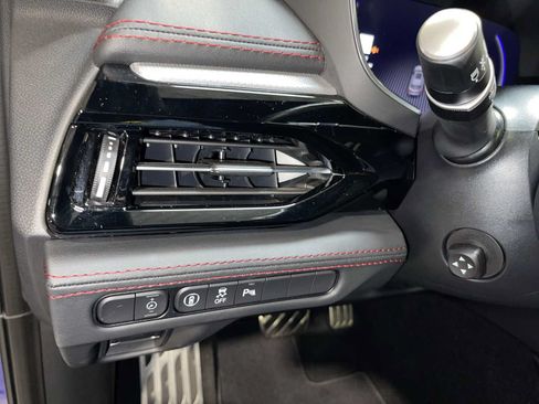 Used 2025 Acura MDX A-Spec AWD/4WD image 24