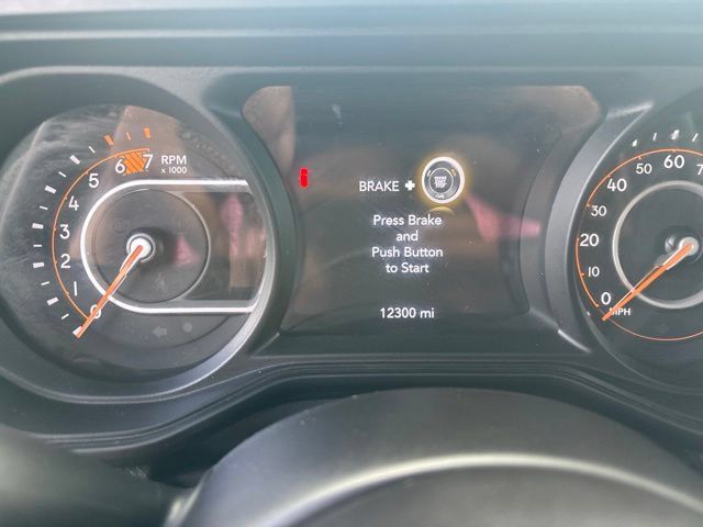 Used 2025 Jeep Wrangler Sport AWD/4WD image 25