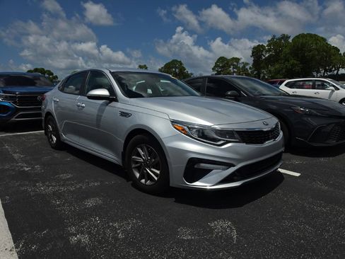Used 2020 Kia Optima LX FWD image 1