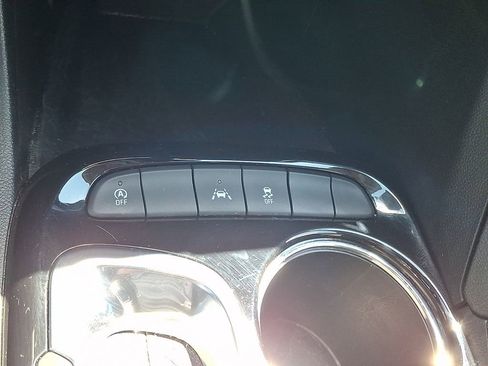 Used 2023 Buick Encore GX Select w/ Sport Touring Package FWD image 25