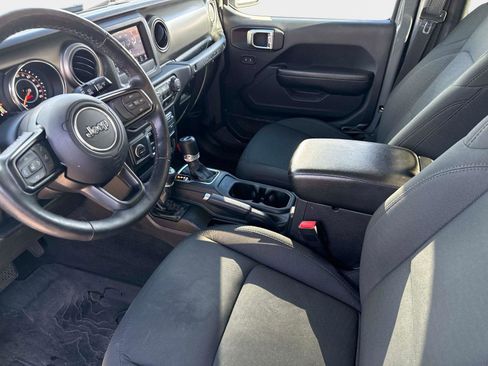 Used 2019 Jeep Wrangler Sport image 18