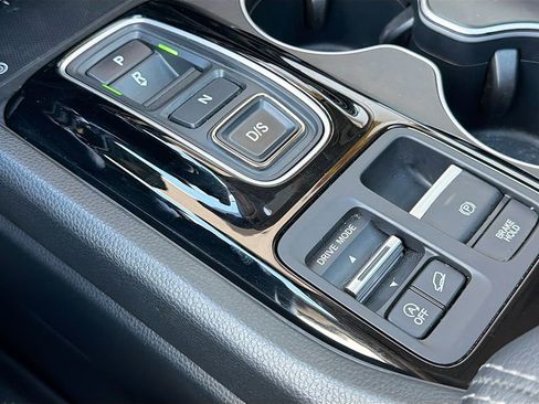 Used 2023 Honda Pilot Elite image 33