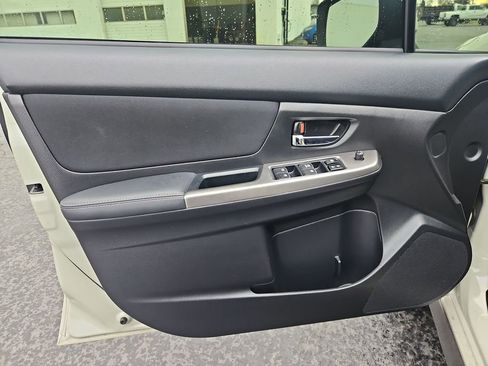 Used 2015 Subaru Crosstrek 2.0i Premium image 10