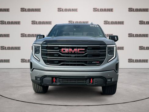 Used 2025 GMC Sierra 1500 AT4 w/ AT4 Premium Package image 8