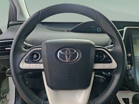 Used 2018 Toyota Prius Prime Premium FWD image 16