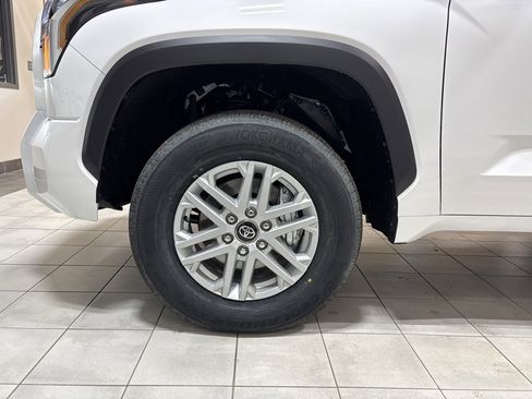 New 2026 Toyota Tundra SR5 image 7