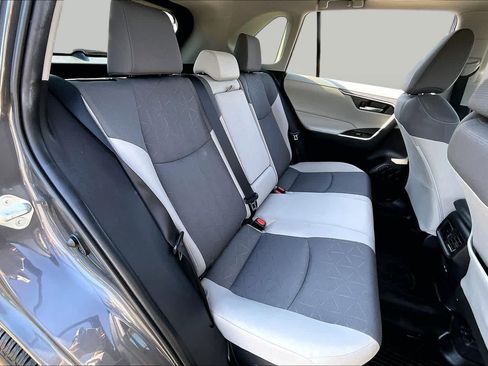 Certified 2022 Toyota RAV4 XLE w/ Convenience Package AWD/4WD image 19