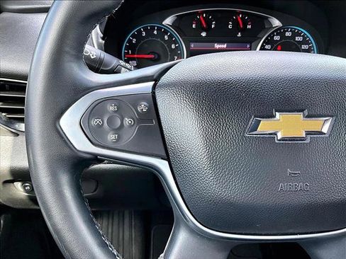 Used 2023 Chevrolet Traverse LT image 20