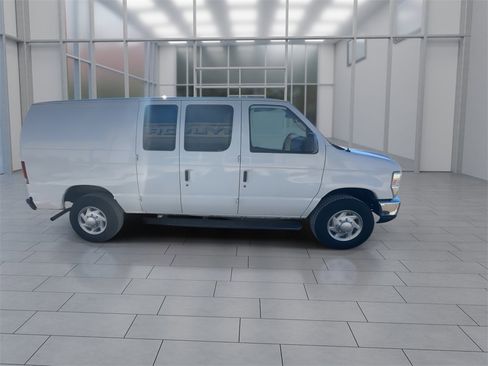 Used 2012 Ford E-250 and Econoline 250 w/ PWR Group image 9