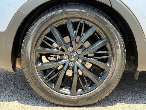 Used 2020 Kia Telluride SX w/ Towing Package FWD image 26